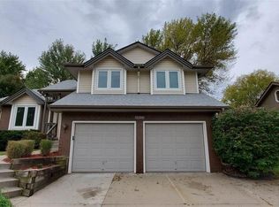 4953 Greene Ave, Bellevue, NE 68157