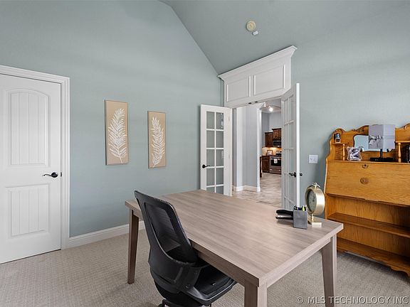 5th image of 5711 Nottingham Pl