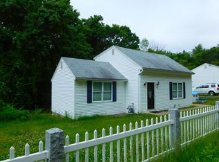 90 Tyngsboro Rd, Westford, MA 01886