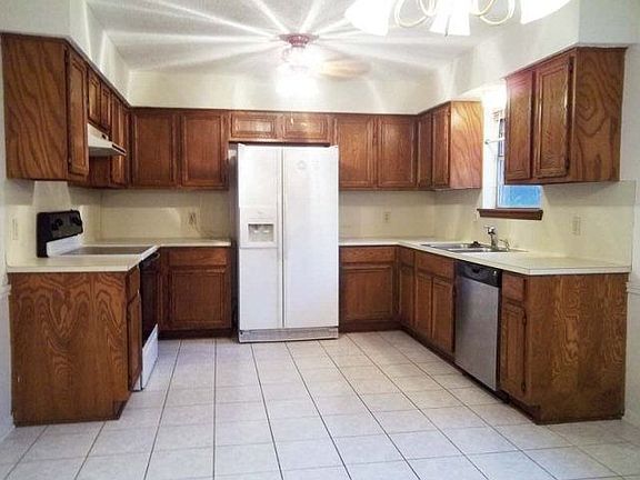 2nd image of 55 Blackgum Ct
