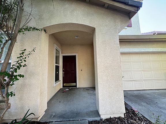 2nd image of 3763 Broadland St