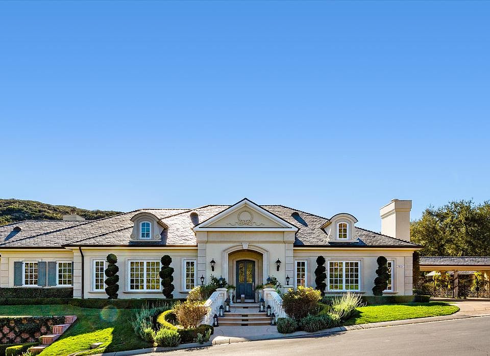 1st image of 2804 Ladbrook Way