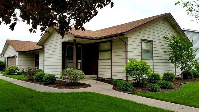2nd image of 602 Greenridge Dr
