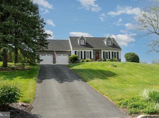 25 Wild Rose Ln, Mechanicsburg, PA 17050