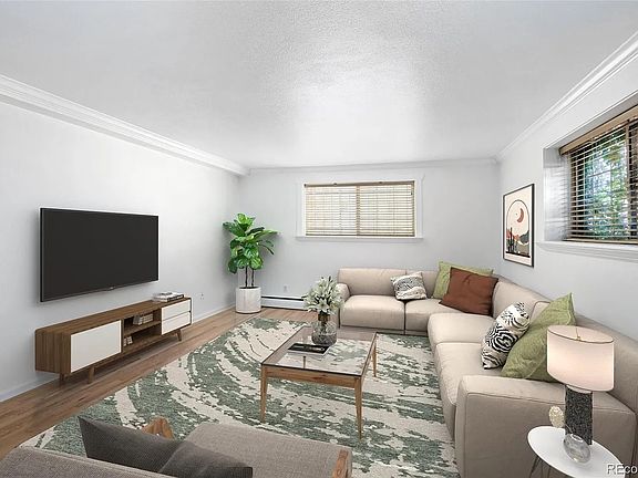 3rd image of 1 S Pennsylvania St #314