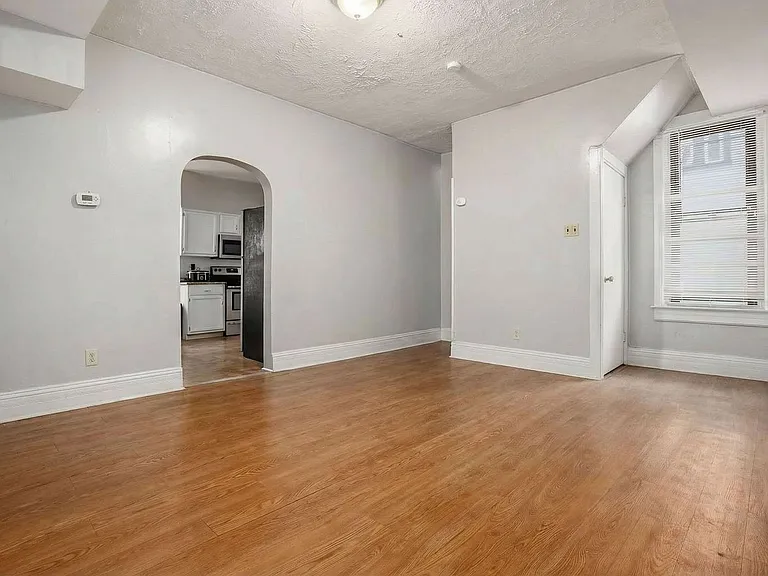 45 McMillen Ave — Photo 5