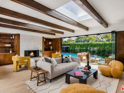 3207 Corinth Ave, Los Angeles, CA, 90066
