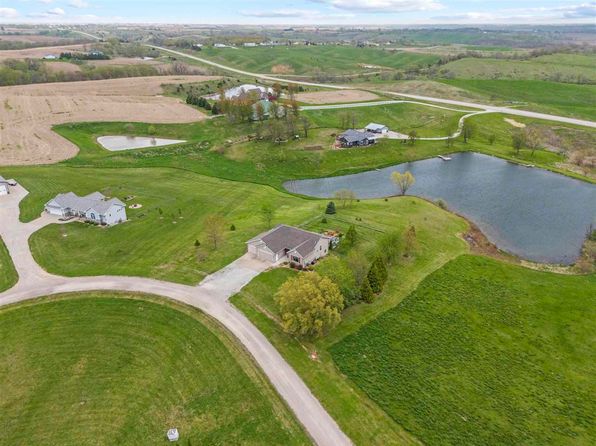 2242 288th Dr, Williamsburg, IA 52361