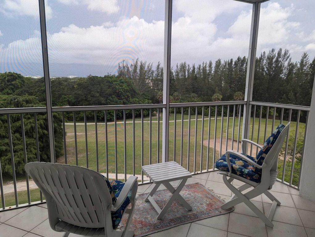 3150 N Palm Aire Dr APT 709, photo 8