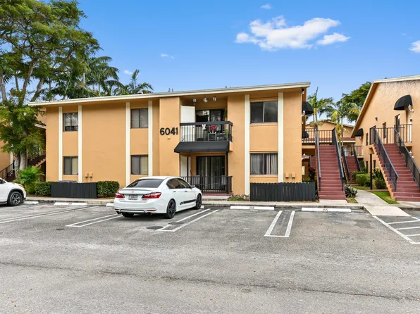 6041 10th Ave N APT 228, Greenacres, FL 33463