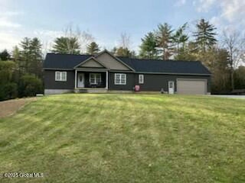 3rd image of 87 Carroll Lane