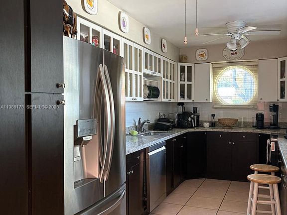 2nd image of 1758 SW 18th St