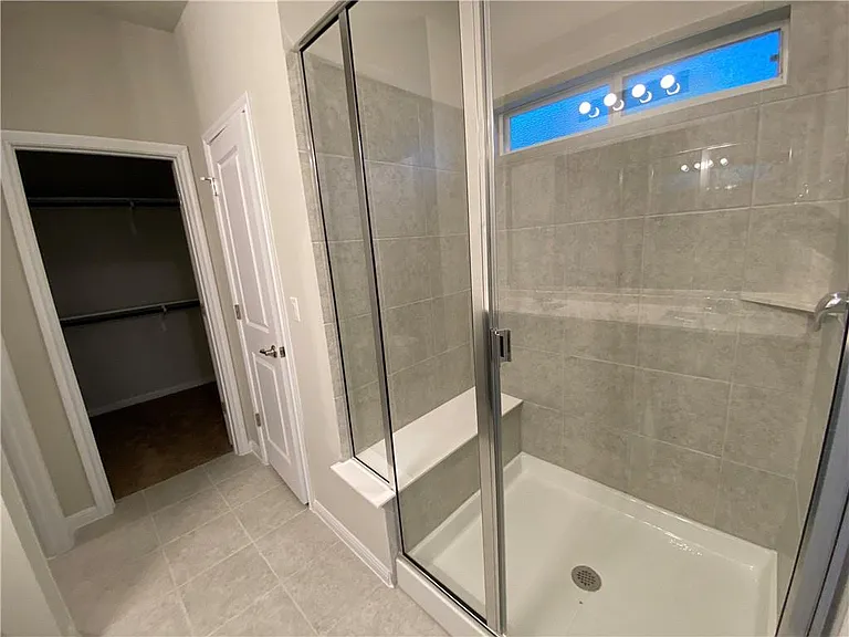 8409 Looksee Ln — Photo 12