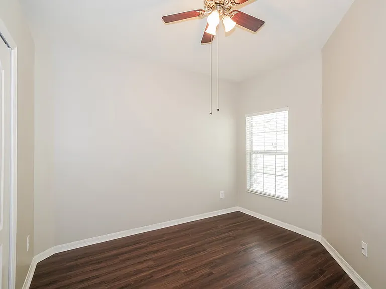 18114 Cypress Bay Pkwy — Photo 13
