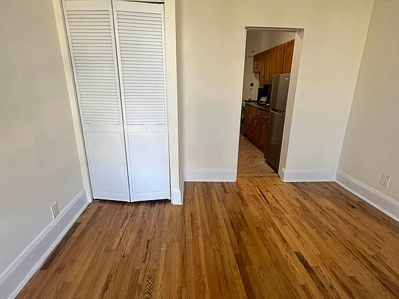 3rd image of 117 Christopher St APT 22