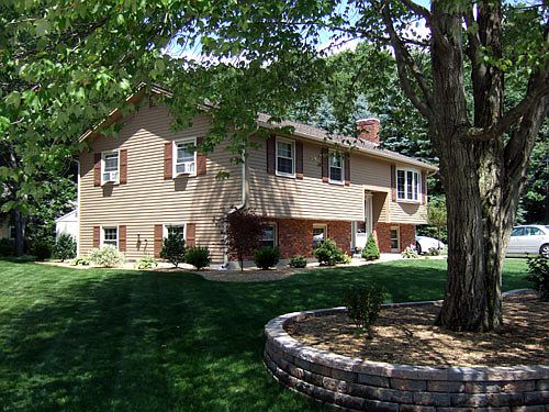 2nd image of 11 Jackson Dr