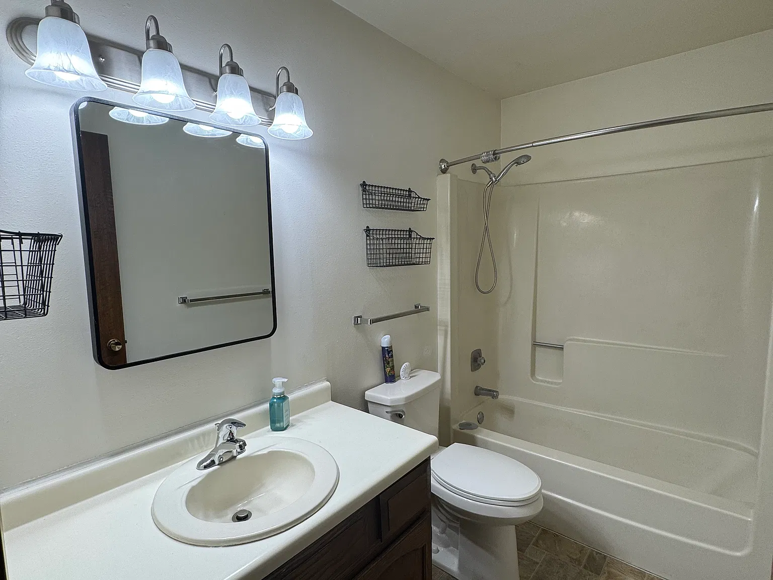 2 bed, 804 sqft, $1,100 — Photo 4