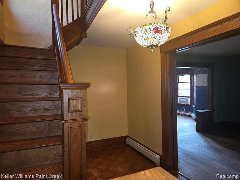 1125 S Long Lake Blvd — Photo 7