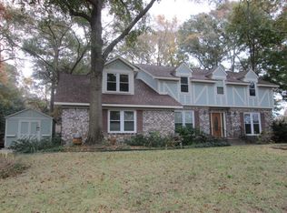 32 S Hampton Dr, Charleston, SC 29407