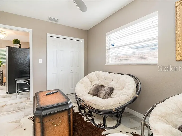 4314 W Carmen St — Photo 8
