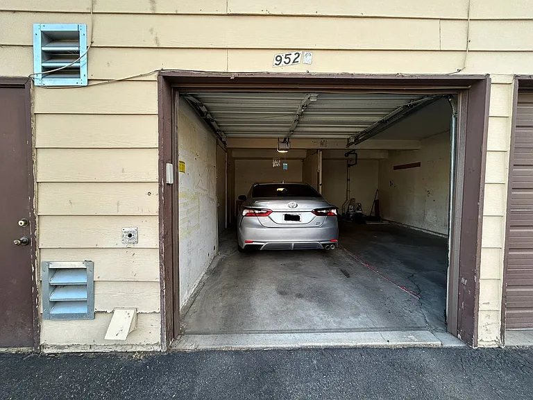 952 Coronado Pkwy S #C — Photo 13