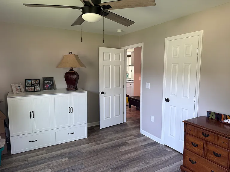 205 Harris St — Photo 8