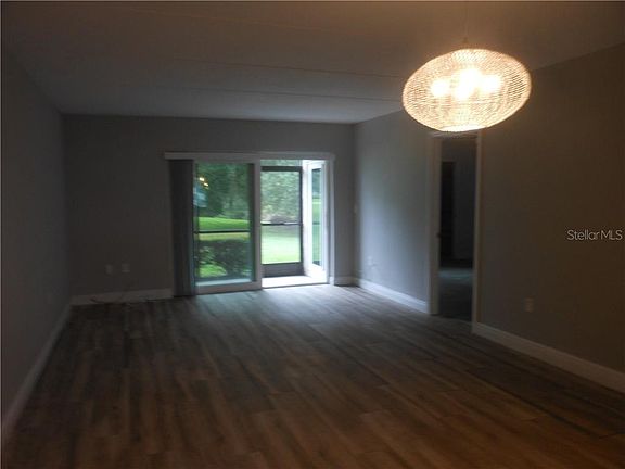 5th image of 207 Cypress Ct