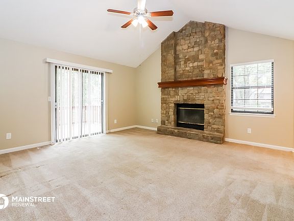 5th image of 1216 NE Birchwood Dr