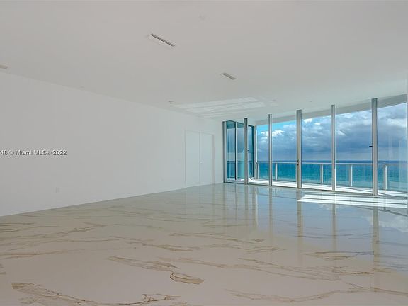3rd image of 17475 Collins Ave Unit 2301