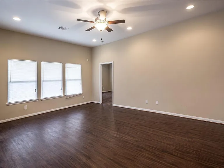18702 Shay Ln — Photo 3