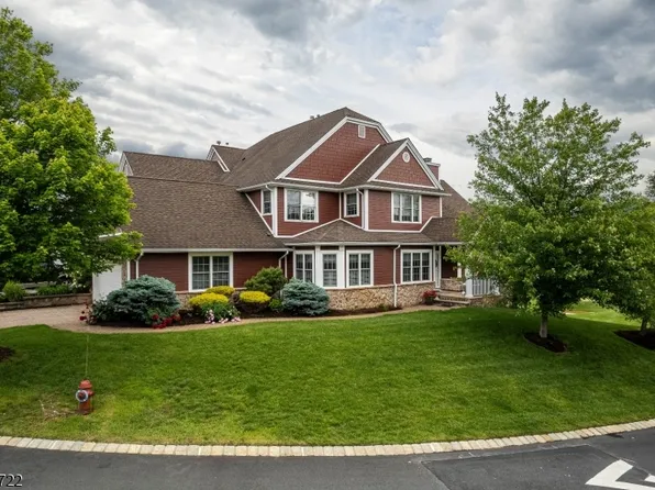 2 Turnberry Ln, Hardyston Twp., NJ 07419