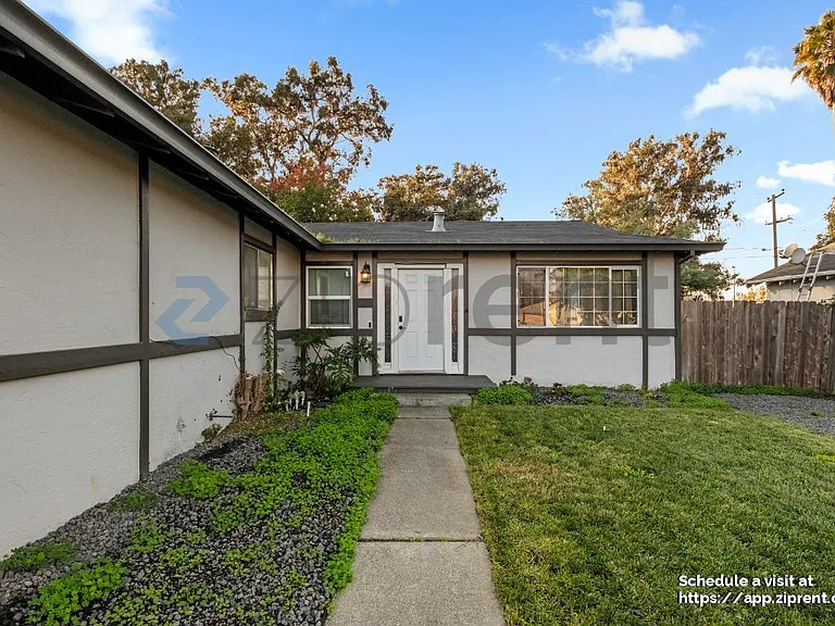 325 Falcon Dr — Photo 10