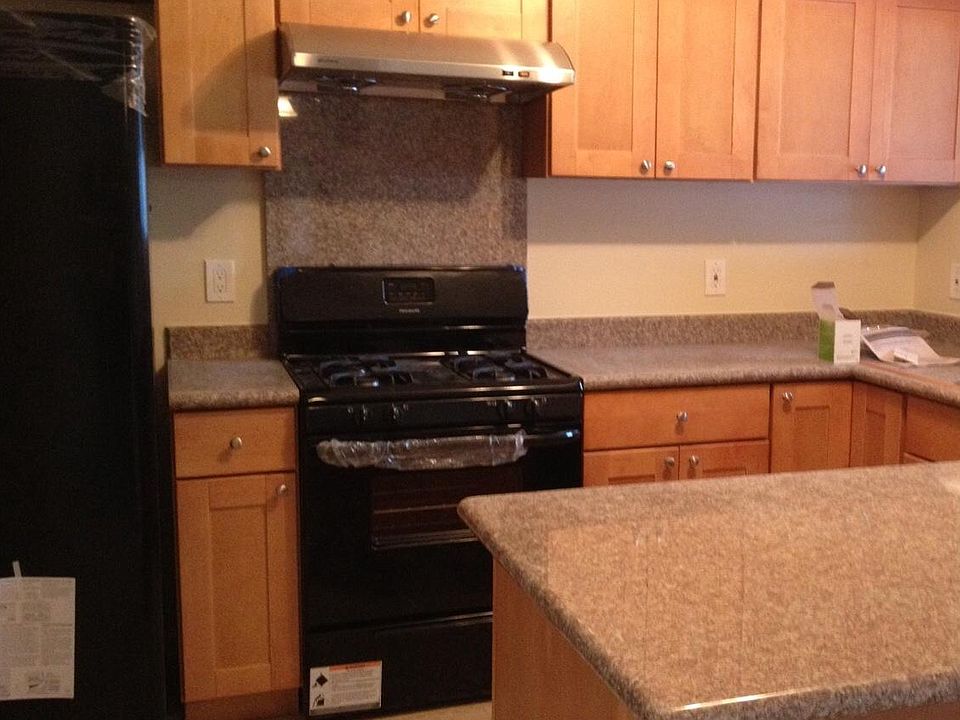 1st image of 1029 Lakehaven Dr
