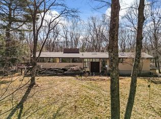 168 Stoney Gate, Carlisle, MA 01741