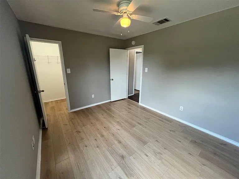 12817 Chime Dr — Photo 4