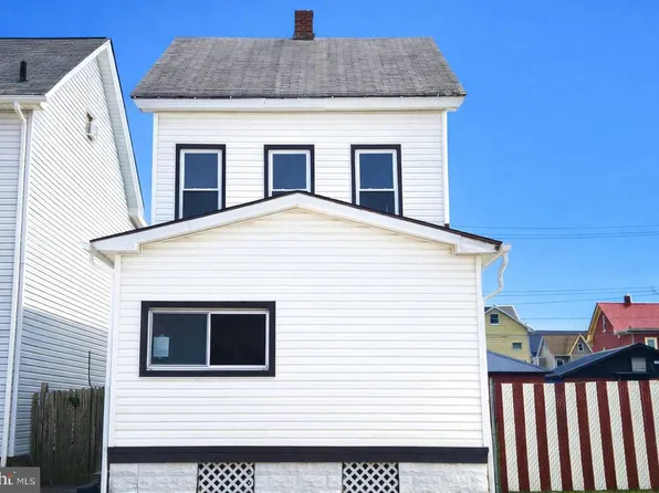 215 7th Ave, Altoona, PA 16602