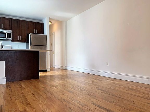 3rd image of 21-81 38th St #419