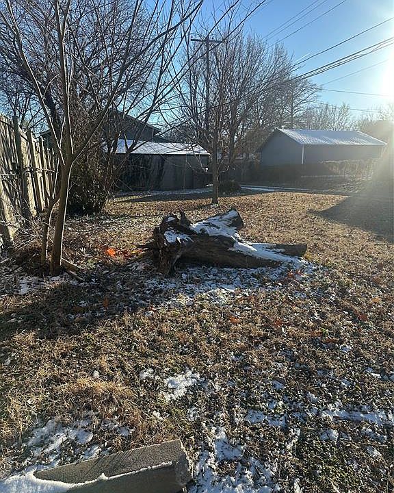 2nd image of 1310 W Easton Pl Lot 1