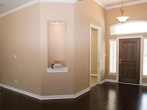 3rd image of 158 Wick Willow Dr