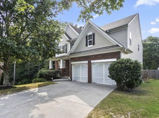 2332 Valley Mill Ct, Buford, GA 30519