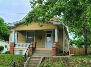 2405 Jackson St, Saint Joseph, MO 64507