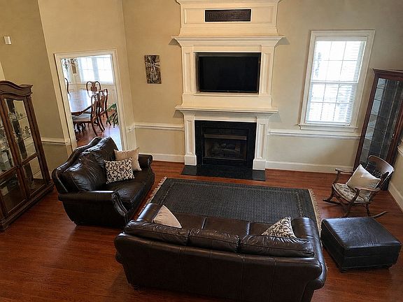 4th image of 505 River Knoll Dr