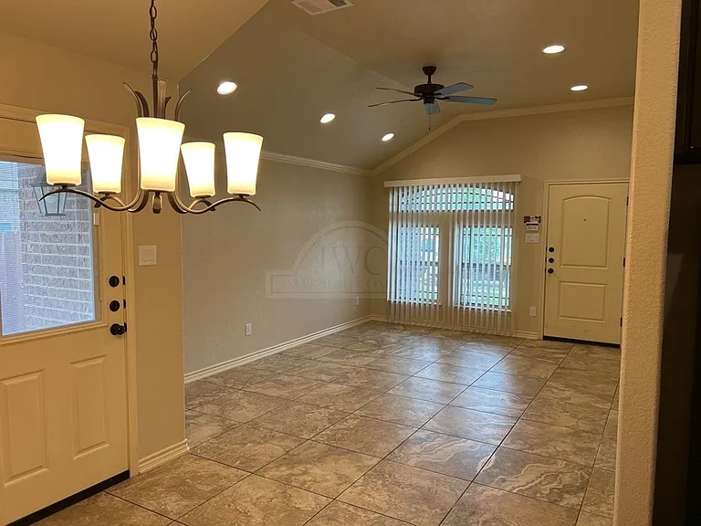 5910 Cordillera Dr — Photo 6