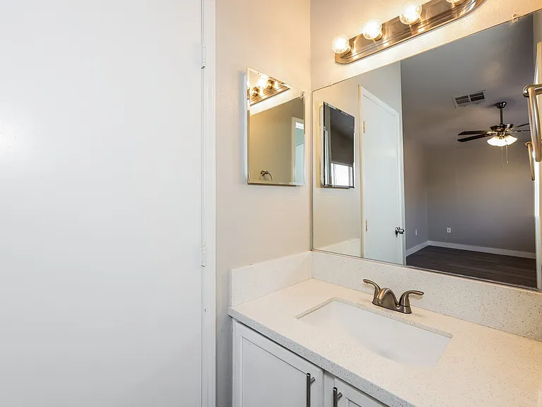 5285 Mineral Lake Dr — Photo 12