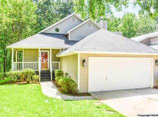 512 Carrsbrook Rd SE, Huntsville, AL 35803