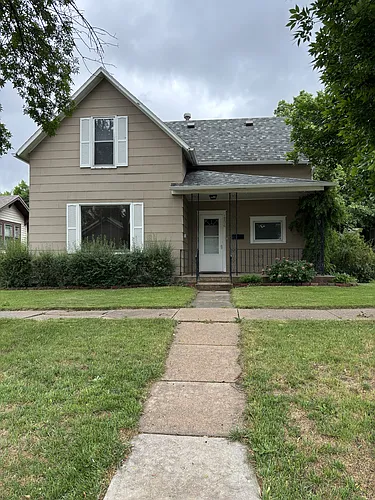 1704 W 5th St Photo 1