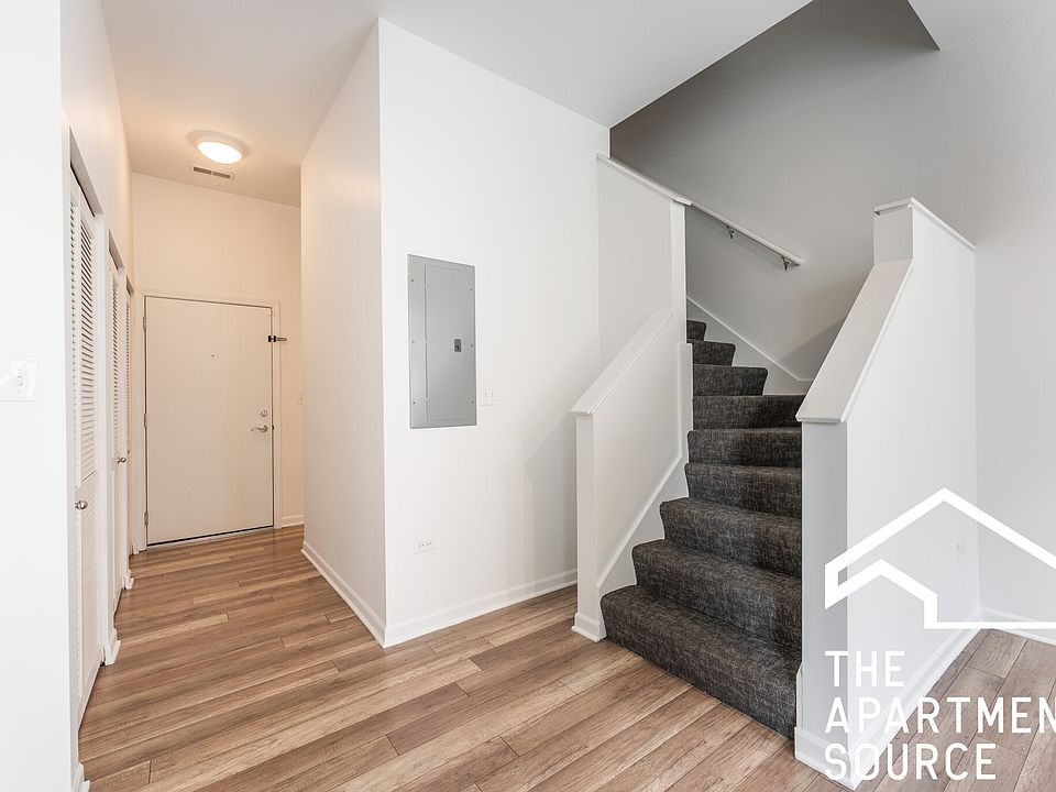 1st image of 2700 W North Ave #2O4