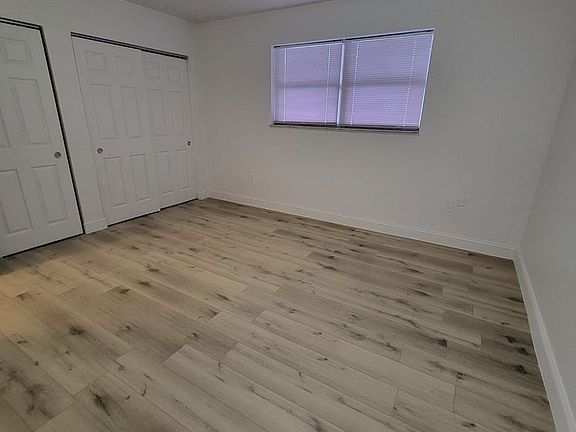 5th image of 1990 NW 183rd St APT 8