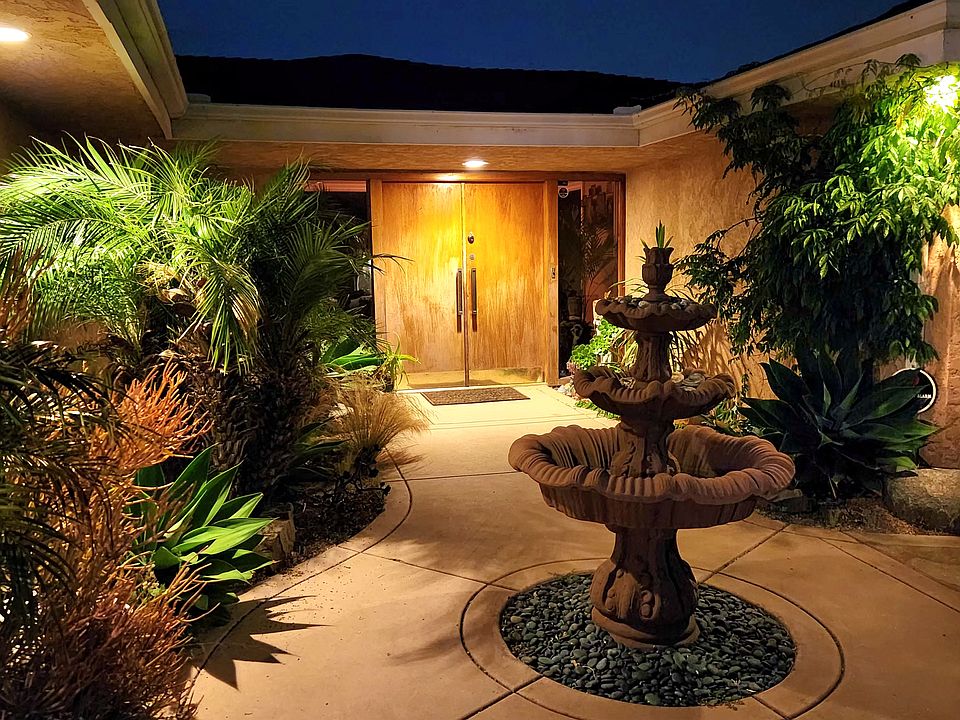Front Door Entryway. Plenty of Outdoor Recessed Lighting Around the Entire House.