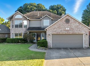 411 W Union Pl, Broken Arrow, OK 74011